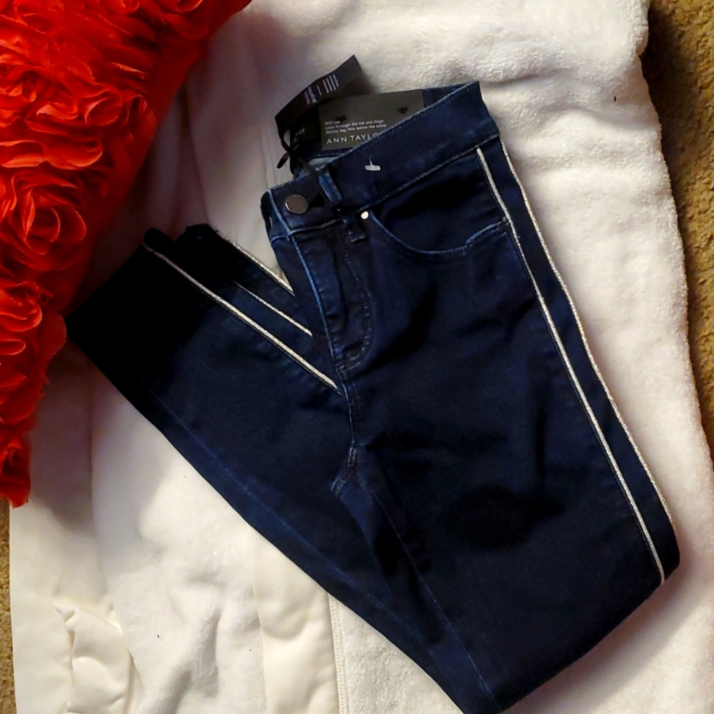 Ann Taylor The Skinny jeans size 0 NWT